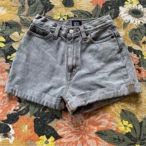 Urban Outfitters 100% cotton gray high waisted mom shorts 24 waist size 00